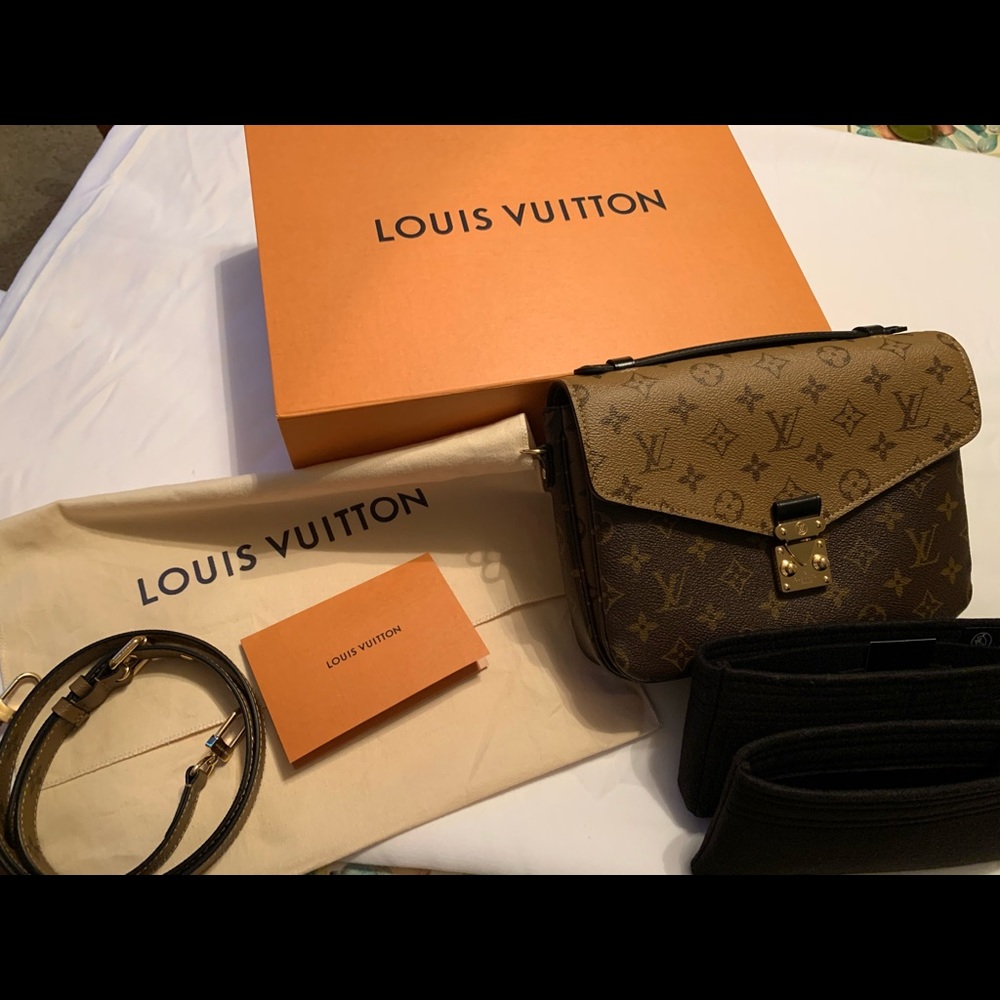 Louis Vuitton Pochette Métis